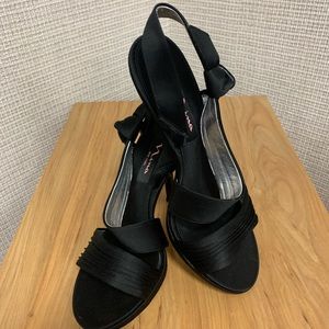 Nina Women's Gesalyn Platform Sandals new size 7.5